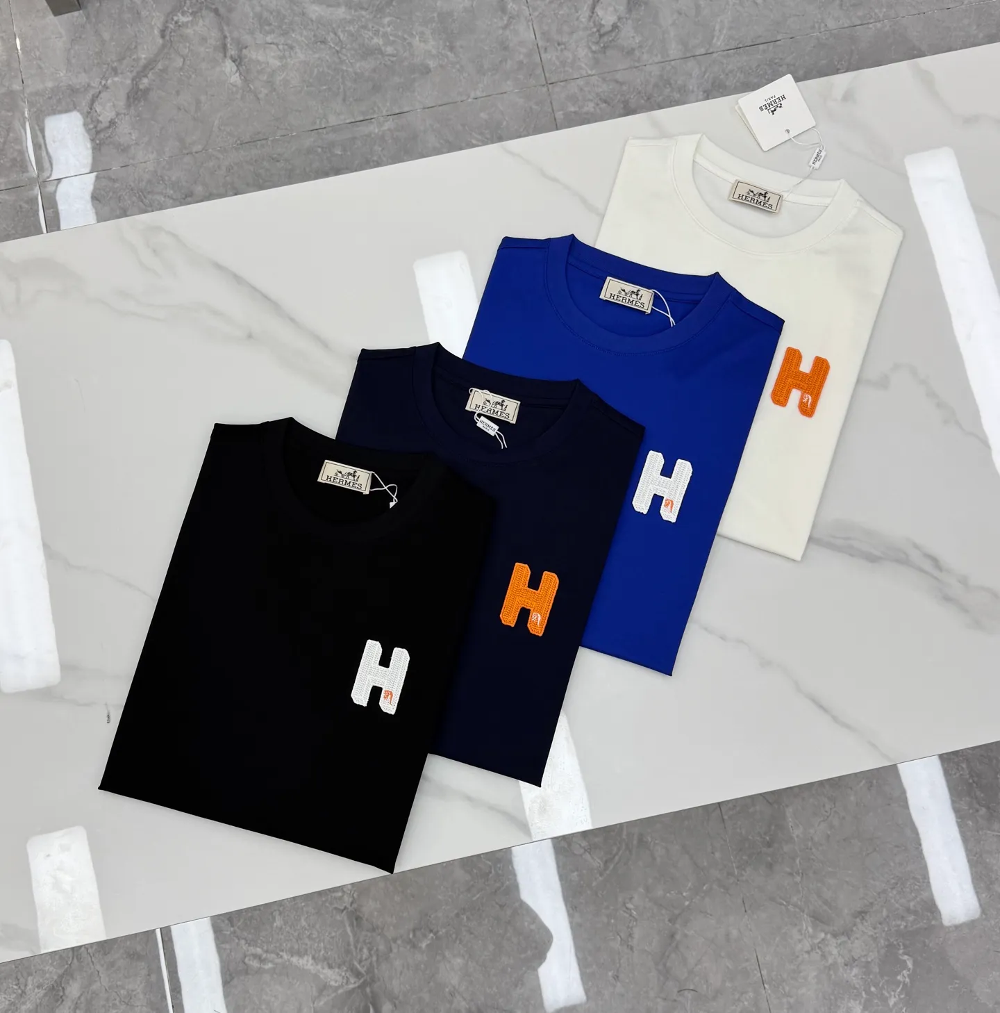⚜️HERMES 26s New Arrival T .Classic H . ！ . . 190g ， ， ！！！ ， ！ ！ ：Black.White.Dark Blue. .Sizes：M-3XL ❗️（S 4XL ）175/145 XL